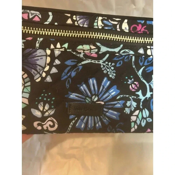 NWT Vera‎ Bradley Retired Pattern Bramble Iconic Pouch Wristlet - Picture 9 of 13